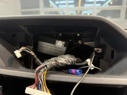 벤츠 E220 W212 안드로이드 올인원! 카카오파츠 S-플레이(안드로이드 모니터) NTG-4500CE 고장으로 안드로이드 올인원 교체!