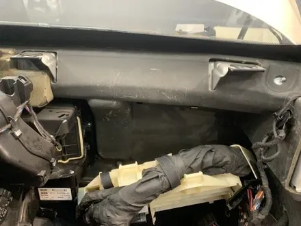 BMW 528i E60 크레파스 냄새 제거!
