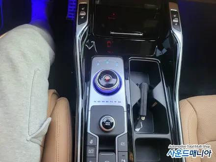 기아 쏘렌토MQ4 블랙팩 크롬죽이기 + 엠비언트 기어 다이얼 라인 추가 시공 / 울산, 경남