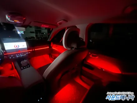 현대에서 잘나가는 전기차 아이오닉6 카식스 엠비언트라이트와 도어스팟 시공은 울산 사운드매니아