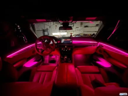 BMW X6 f16  카식스 에이비클 무빙 엠비언트 시공으로 실내 분위기 업그레이드