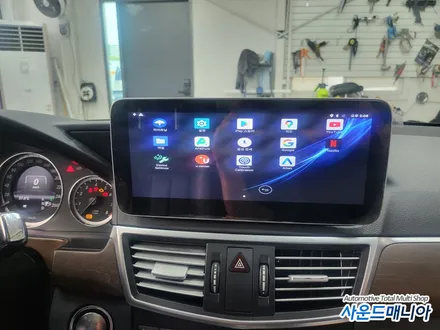 울산 벤츠 e300 W212 전기형 안드로이드 올인원 내비게이션  10.25인치 모니터 장착과 3D 어라운드뷰 연동 / 울산, 경남