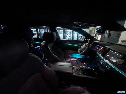 울산 DMX 엠비언트 제네시스G80 스포츠에 순정스럽게 비노출로 매립 / 울산, 경남