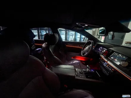 울산 DMX 엠비언트 제네시스G80 스포츠에 순정스럽게 비노출로 매립 / 울산, 경남