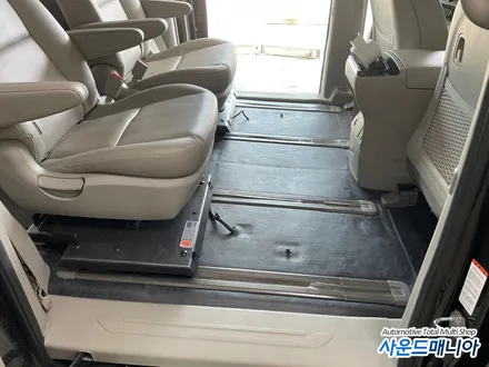 올 뉴 카니발 어라운드뷰 장착 및 3열 탈부착 2열 레일작업 회전시트 360도 회전의자  차박 매트작업  BY 울산 사운드매니아 / 울산, 경남