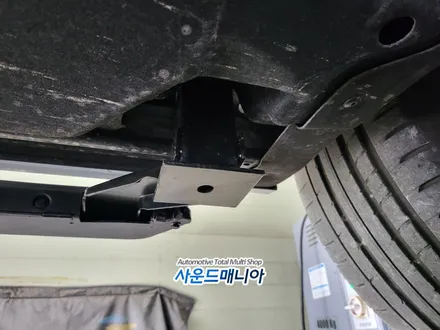 아우디Q7  수입차 고정 사이드스텝 장착 시공 필요하시면 꼼꼼하게 작업하는 사운드매니아 / 울산, 경남