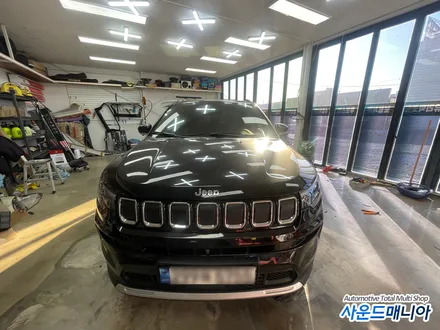 지프 컴패스 슈퍼뷰 어라운드뷰 장착 국내 첫작업은 울산 사운드매니아 / 울산, 경남