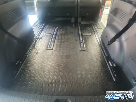 현대 스타리아 차박 레일작업  울산 사운드매니아 / 울산, 경남