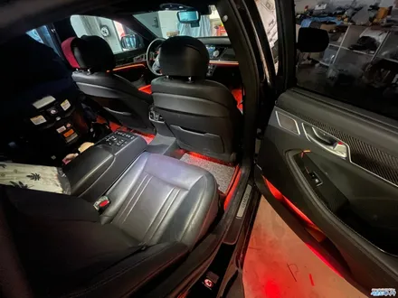 울산 DMX 엠비언트 제네시스G80 스포츠에 순정스럽게 비노출로 매립 / 울산, 경남