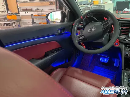 아반떼 AD DMX 엠비언트 시공 전문점 사운드매니아 / 울산, 경남