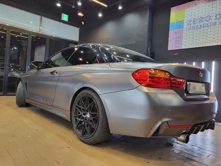 시흥 BMW 4시리즈 사틴다크그레이 랩핑으로 기분 전환 / 시흥시 월곶동