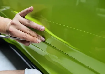 ■시흥 자동차랩핑으로 BMW 1시리즈 전체 랩핑으로 완벽 변신(feat. Avery Gloss Lime Green)■ / 시흥시 월곶동
