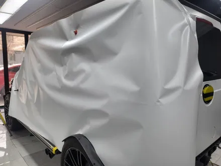 경기도 시흥 지바겐 브라부스(BRABUS) 올 튜닝 사틴화이트로 전체 랩핑 / 시흥시 월곶동