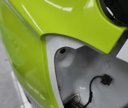 ■시흥 자동차랩핑으로 BMW 1시리즈 전체 랩핑으로 완벽 변신(feat. Avery Gloss Lime Green)■ / 시흥시 월곶동