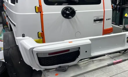 경기도 시흥 지바겐 브라부스(BRABUS) 올 튜닝 사틴화이트로 전체 랩핑 / 시흥시 월곶동