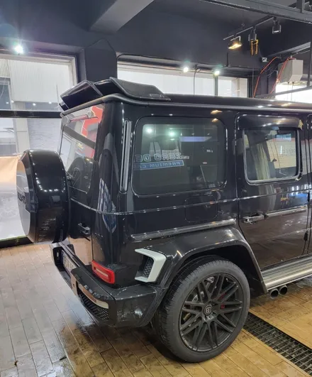 경기도 시흥 지바겐 브라부스(BRABUS) 올 튜닝 사틴화이트로 전체 랩핑 / 시흥시 월곶동