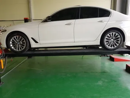 BMW 520d  하이퍼 블랙 도색 / 동해시 단봉동