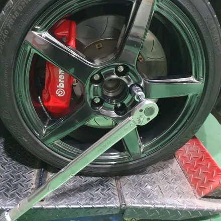 렉서스 gs350 bbs19인치 고스트크롬도색및 캘리퍼 레드색상도색 동해휠도색,삼척휠도색,강릉휠도색,태백휠도색,속초휠도색,울진휠도색 / 동해시 단봉동