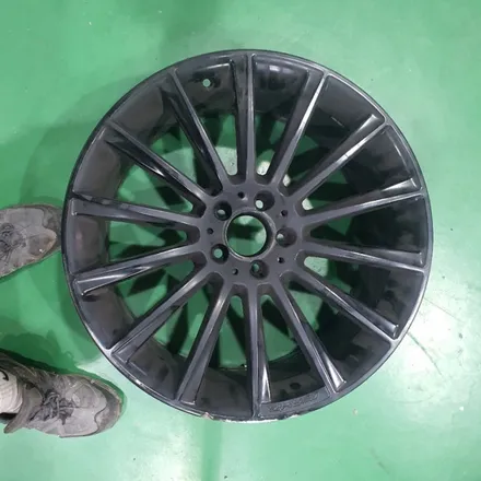 벤츠 cls400d 한짝 휠복원 동해휠수리,삼척휠수리,태백휠수리,강릉휠수리,울진휠수리 / 동해시 단봉동