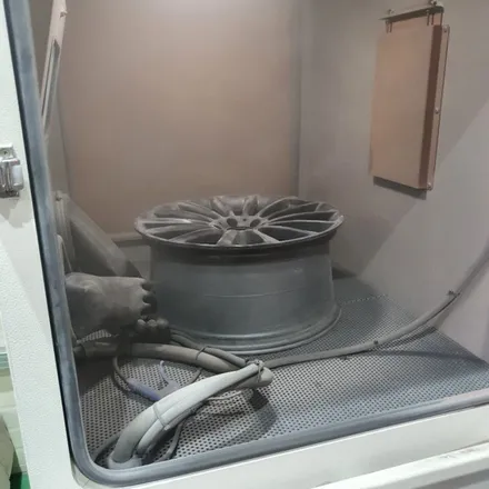 벤츠 cls400d 한짝 휠복원 동해휠수리,삼척휠수리,태백휠수리,강릉휠수리,울진휠수리 / 동해시 단봉동