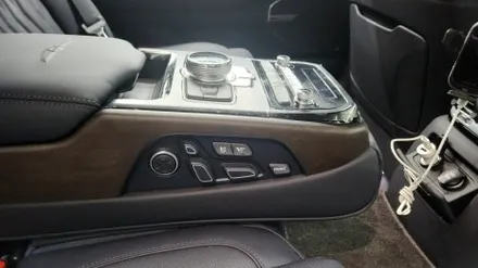 제네시스 G90(HI) 뒷좌석 컴포트 패키지, 지금도 작업 가능합니다. / 경기 김포
