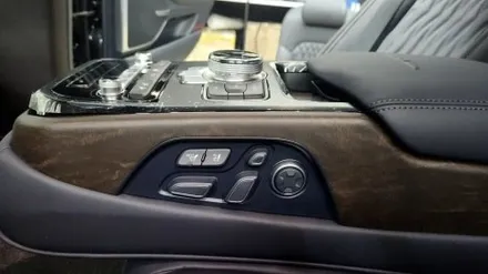 제네시스 G90(HI) 뒷좌석 컴포트 패키지, 지금도 작업 가능합니다. / 경기 김포