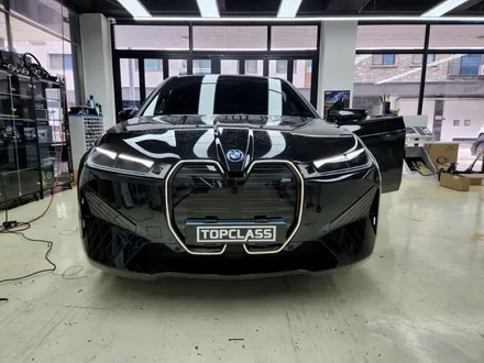 BMW iX M60에 정품 아이코닉 글로우 그릴 장착 가능?! [부천 탑클래스] / 경기 부천