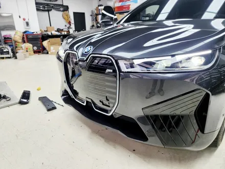 부천 BMW iX M60에 아이코닉 글로우, M70 M스포츠 그릴 적용시키기! / 경기 부천