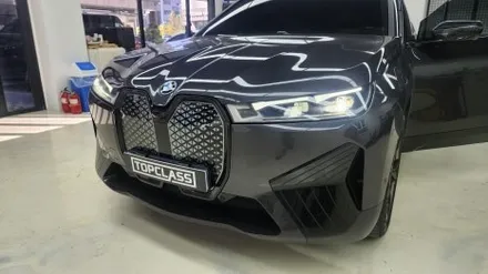 부천 BMW IX, 순정으로 M스포츠 그릴, 아이코닉 글로우까지 한 번에 시공 / 경기 김포
