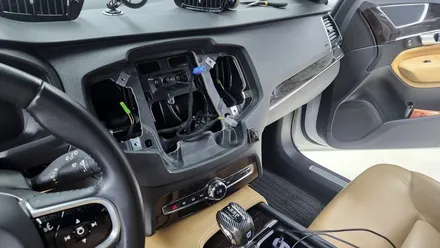부천 볼보 XC90 카플레이 / 안드로이드 오토 전체화면(풀화면) 작업 / 경기 김포