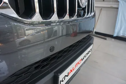 [렉스턴 스포츠 칸] 안전하게 주차할 수 있게 도와주는 \'전방감지기 (전방 주차 보조시스템)\' 장착기 / 김포,일산,고양