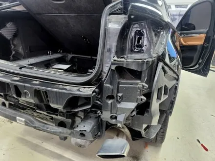 BMW X6 (F16) \'BSD 후측방 경보기\'와 \'광각미러\' 설치로 안전하게 차선변경하기 / 경기 부천