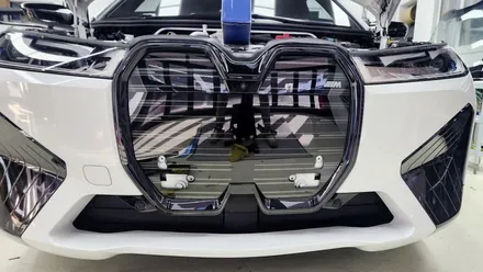 부천 BMW iX 전기차 정품 아이코닉 글로우 설치에 코딩까지 완료 / 경기 김포