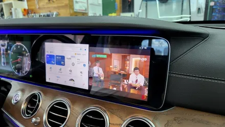 벤츠 E300 W213 무선 카플레이 / 안드로이드 오토+ 유튜브, 넷플릿스까지 볼 수 있는 \'카링킷프로3\'와 \'에어터치\'까지 작업! / 경기 김포