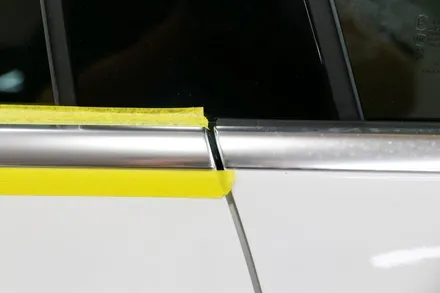 벤츠 CLA250 크롬딜리트 (윈도우 라인의 물때를 숨겨봅니다!!!) / 부산, 기장, 양산