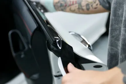 벤츠 CLA250 크롬딜리트 (윈도우 라인의 물때를 숨겨봅니다!!!) / 부산, 기장, 양산