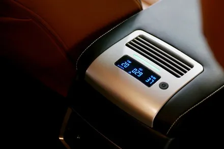 렉서스 NX300h 지에어 공기청정기 장착 (암레스트 일체형이라 부산말로 까리하지예?) / 부산, 기장, 양산