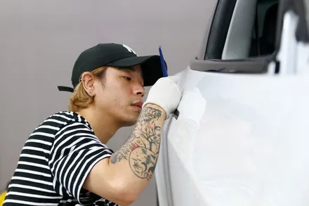테슬라 모델3 크롬딜리트 (테슬라의 밋밋한부분을 블랙랩핑으로 채워드렸습니다) / 부산, 기장, 양산