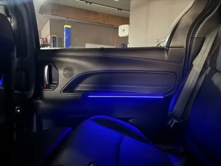 도요타 시에나 엠비언트 시공 (실내가 아늑해지는 느낌입니다 화려하게 또는 은은하게..) / 부산, 기장, 양산
