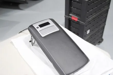 렉서스 NX300h 지에어 공기청정기 장착 (암레스트 일체형이라 부산말로 까리하지예?) / 부산, 기장, 양산
