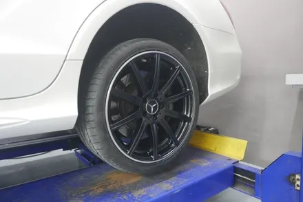 벤츠 CLS63AMG 광택 유리막코팅 그리고 실내클리닝 (판금도색 휠복원까지 한방에 시공 끝!) / 부산, 기장, 양산