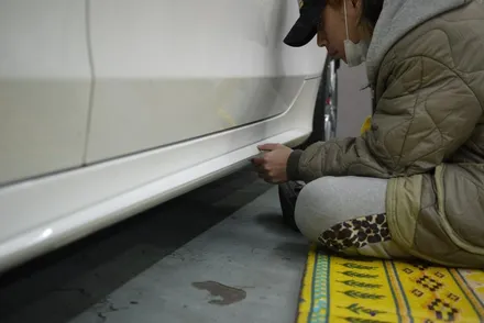 벤츠 C43 AMG 쿠페 포인트 랩핑 (흰차에 블랙랩핑지로 포인트를 살짝 줘볼까요?) / 부산, 기장, 양산
