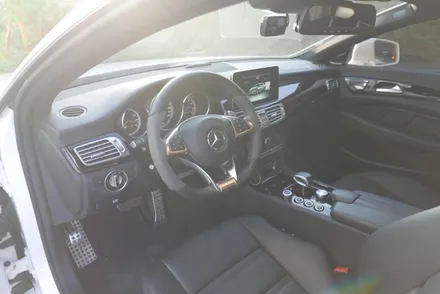 벤츠 CLS63AMG 광택 유리막코팅 그리고 실내클리닝 (판금도색 휠복원까지 한방에 시공 끝!) / 부산, 기장, 양산