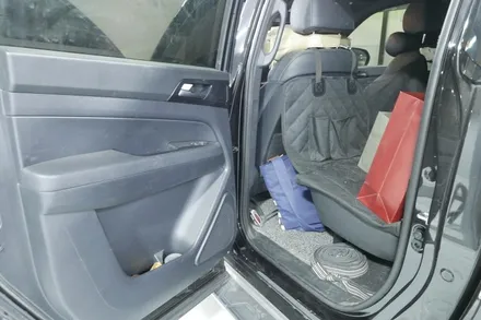 쌍용 렉스턴스포츠 모빌하임 차바닥 매트 그리고 실내크리닝 (애완견 털이 어마무시..ㄷㄷㄷ) / 부산, 기장, 양산