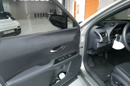 렉서스 UX250h 락폴딩 모듈 설치 (시동끄고 문잠그면 사이드미러 접혀주는거 당연한거 아닌가요?) / 부산, 기장, 양산