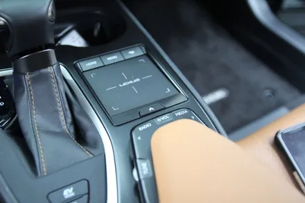 렉서스 UX250h 애플 카플레이 장착 (무선카플레이~안드로이드 오토도 됩니닷~!) / 부산, 기장, 양산