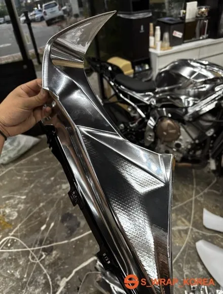 바이크랩핑 - BMW S1000rr - 크롬 랩핑 에스랩필름 시공 / 영통구 원천동