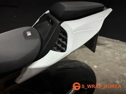 수원랩핑 - BMW S1000rr - 에스랩 탑클래스 필름 전체랩핑 / 영통구 원천동