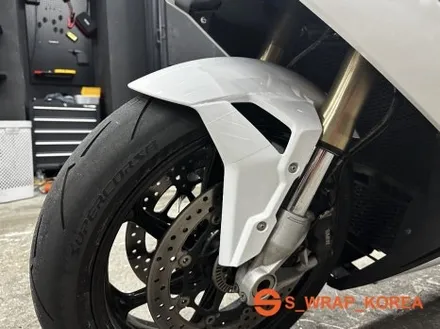 수원랩핑 - BMW S1000rr - 에스랩 탑클래스 필름 전체랩핑 / 영통구 원천동