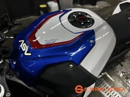 수원랩핑 - BMW S1000rr - 에스랩 탑클래스 필름 전체랩핑 / 영통구 원천동